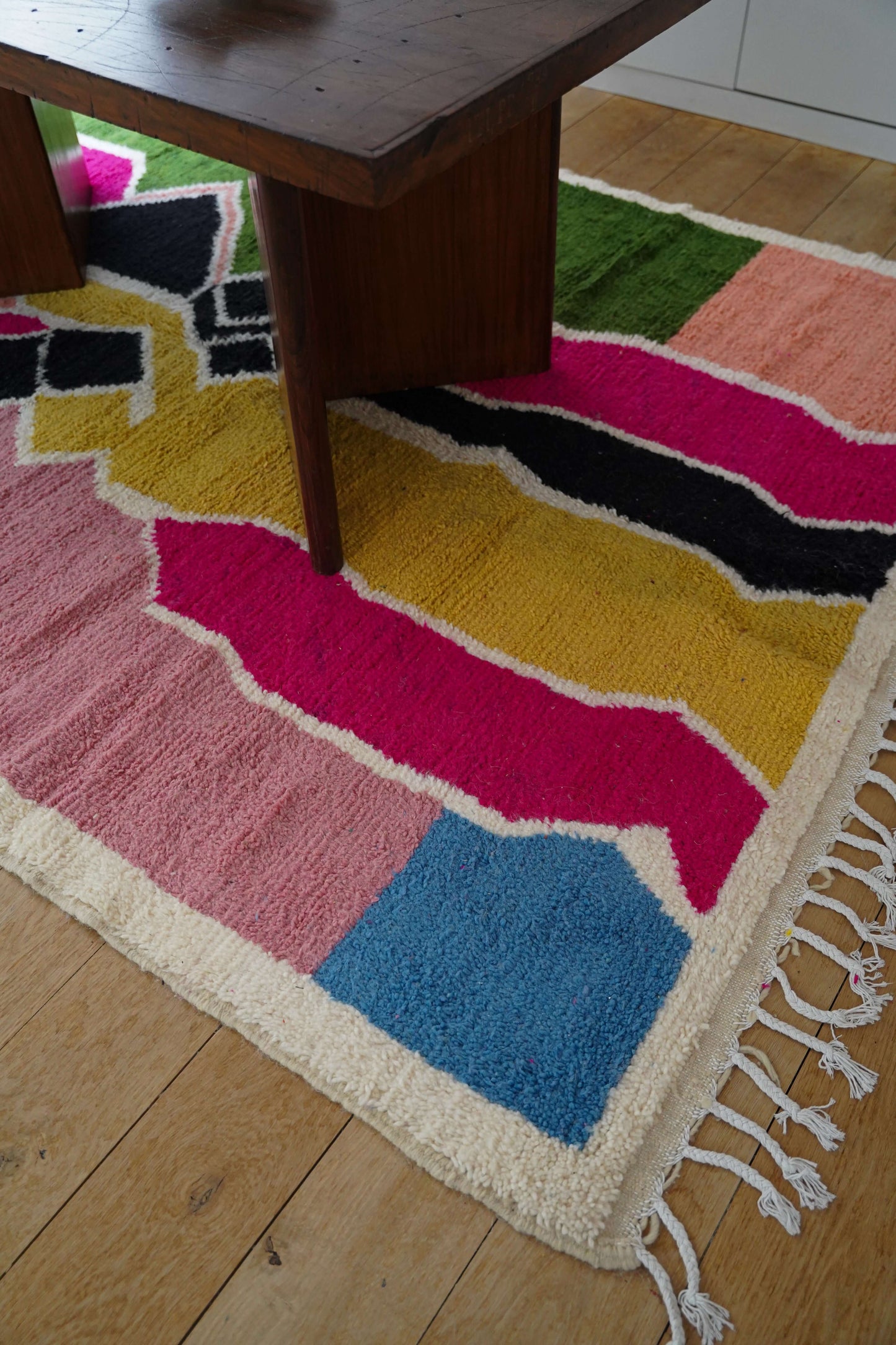 Very large Authentic Berber Sheep Wool Rug 270 x 200 cm