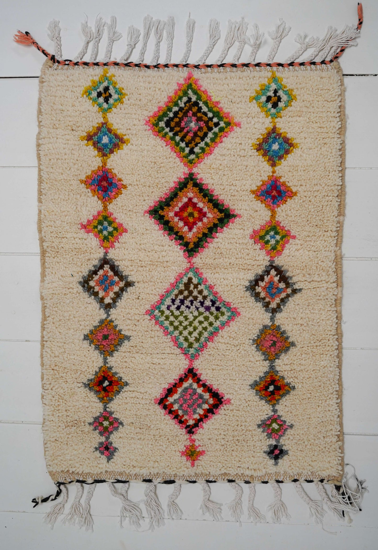 Small Colorful Handcrafted Sheep Wool Rug 100 x 70 cm