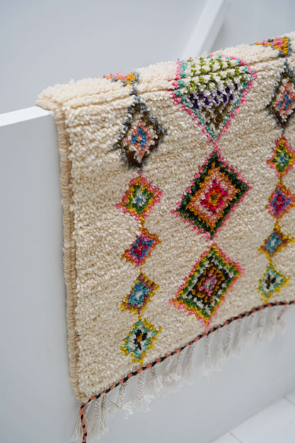 Small Colorful Handcrafted Sheep Wool Rug 100 x 70 cm