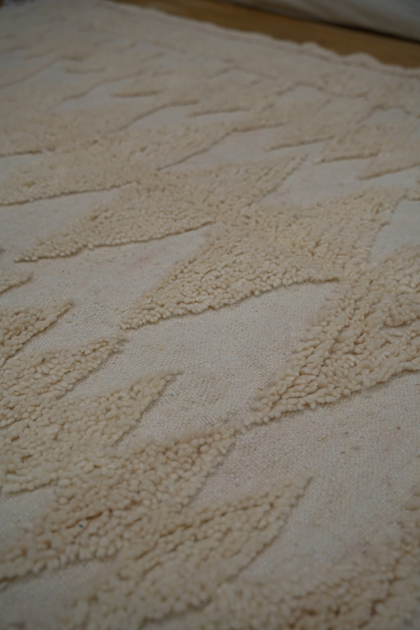 Beige Sheep's Wool Rug, Handcrafted 245 x 155 cm