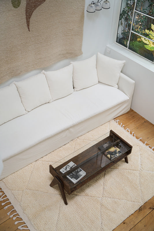 Elegant Beige Rug with Diamond Patterns 230 x 155 cm